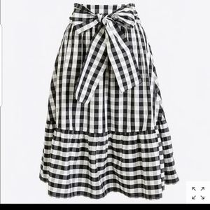 JCREW gingham skirt size 6 black and white